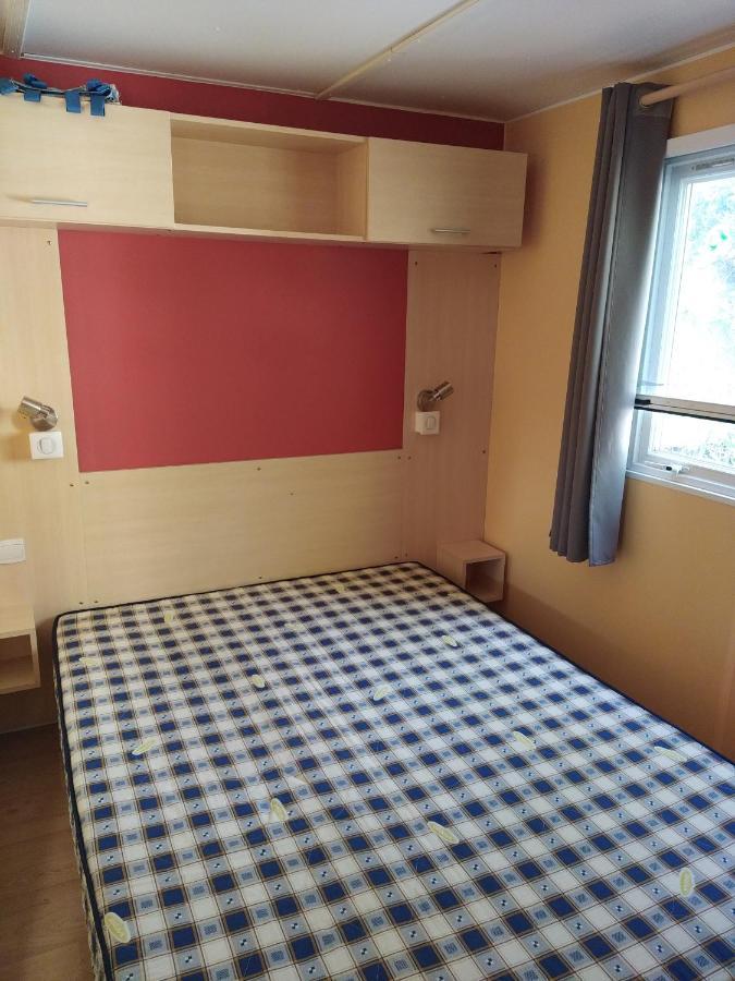 Camping Homair Domaine Des Iscles Mobil-Home Climatise La Roque-d'Antheron Exteriér fotografie